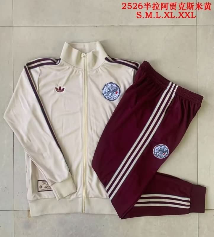 AAA Quality Ajax 25/26 Light Yellow Soccer Tracksuit 02 AAA Quality Ajax 25/26 Light Yellow Soccer Tracksuit 02