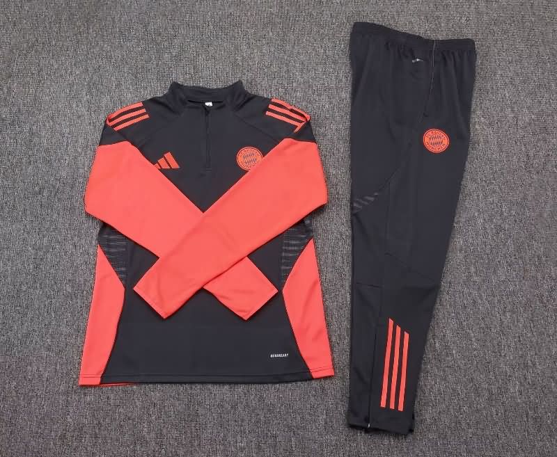 AAA Quality Bayern Munich 25/26 Black Soccer Tracksuit 02