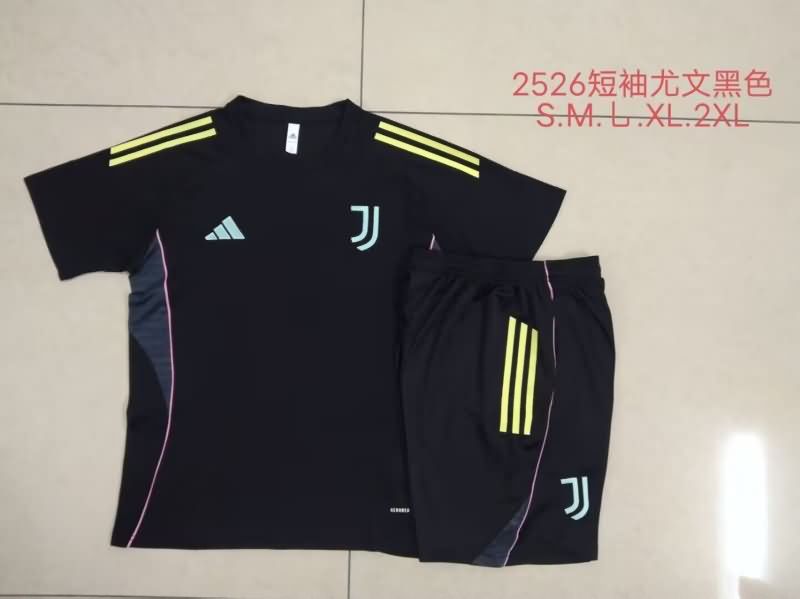 AAA Quality Juventus 25/26 Black Soccer Training Sets