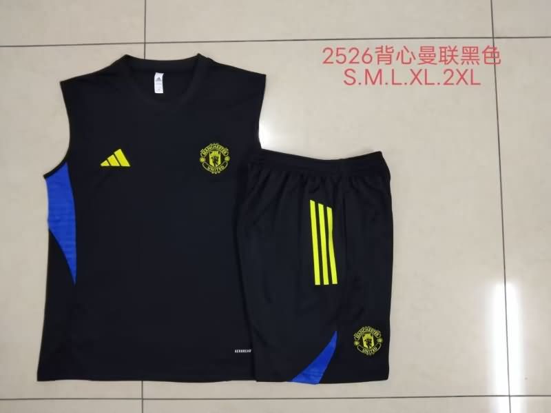 AAA Quality Manchester United 25/26 Black Soccer Training Sets 02
