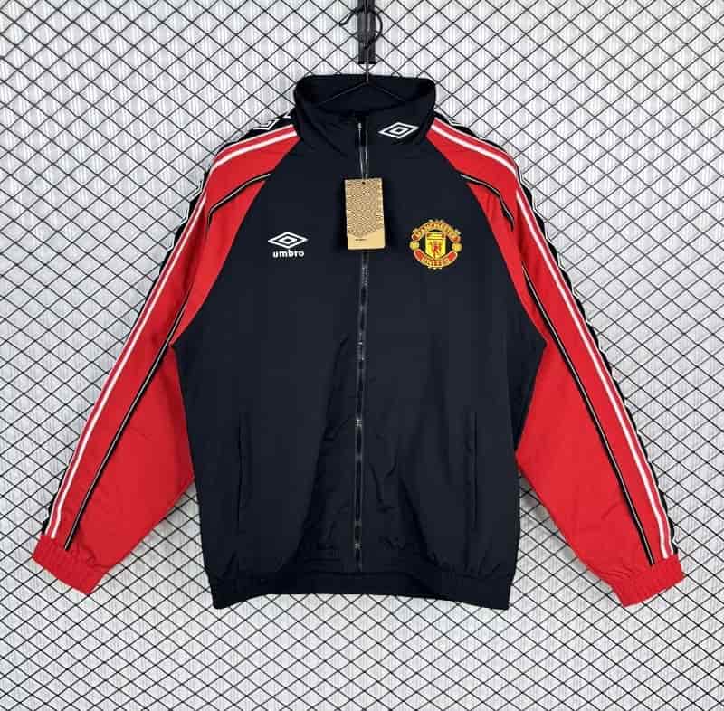 AAA Quality Manchester United 25/26 Black Soccer Windbreaker 05