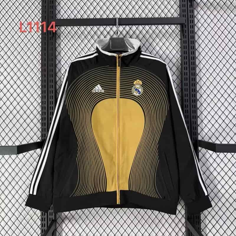 AAA Quality Real Madrid 25/26 Black Soccer Windbreaker 05