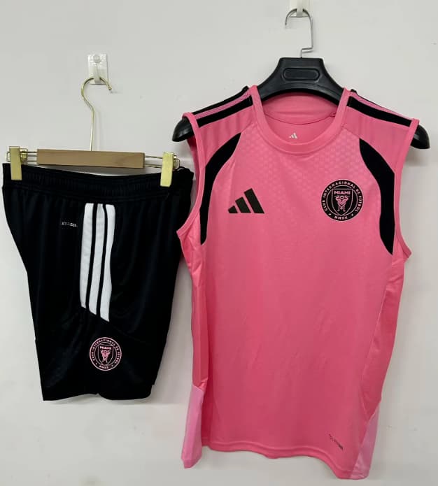 AAA Quality Inter Miami 2026 Pink Soccer Training Sets 02 AAA Quality Inter Miami 2026 Pink Soccer Training Sets 02