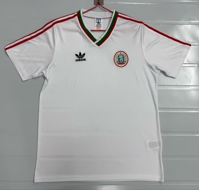 AAA Quality Bulgaria 1986 Home Retro Soccer Jersey