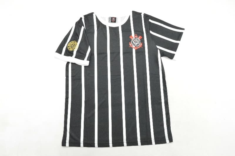 AAA Quality Corinthians 1982 Away Retro Soccer Jersey
