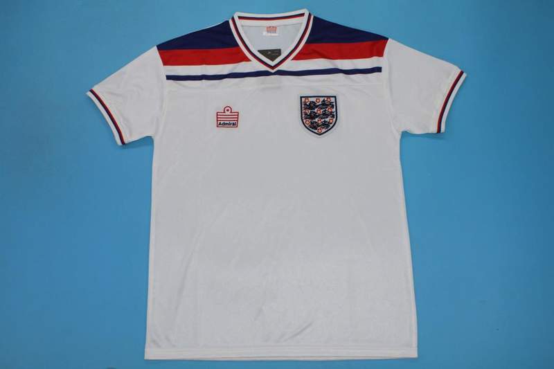 AAA Quality England 1982 Home Retro Soccer Jersey