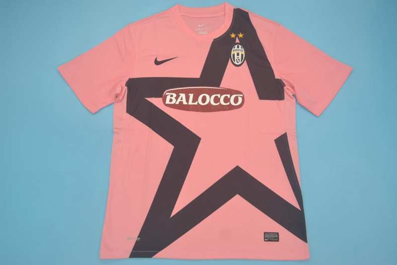 AAA Quality Juventus 2011/12 Away Retro Soccer Jersey