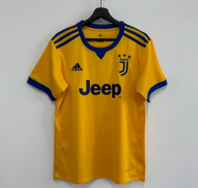 AAA Quality Juventus 2017/18 Away Retro Soccer Jersey