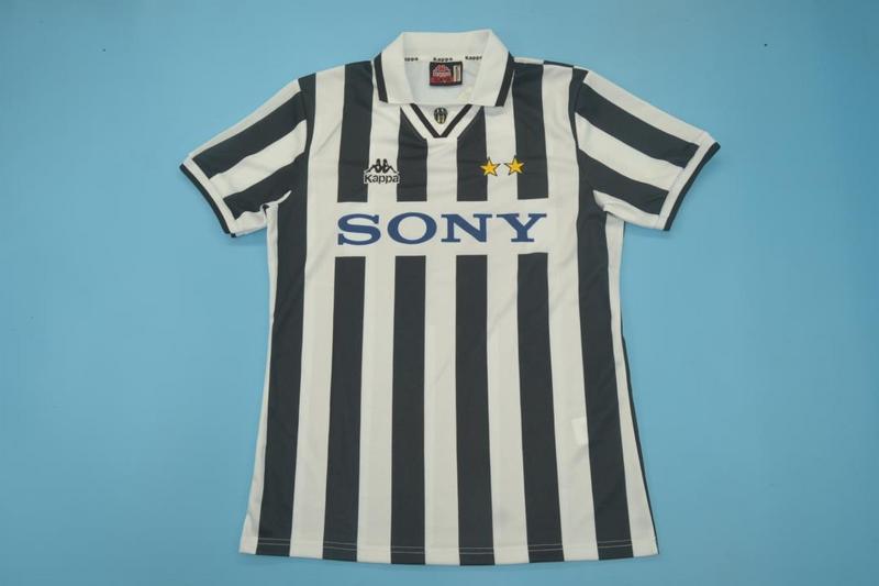 AAA Quality Juventus 1996/97 Home Retro Soccer Jersey