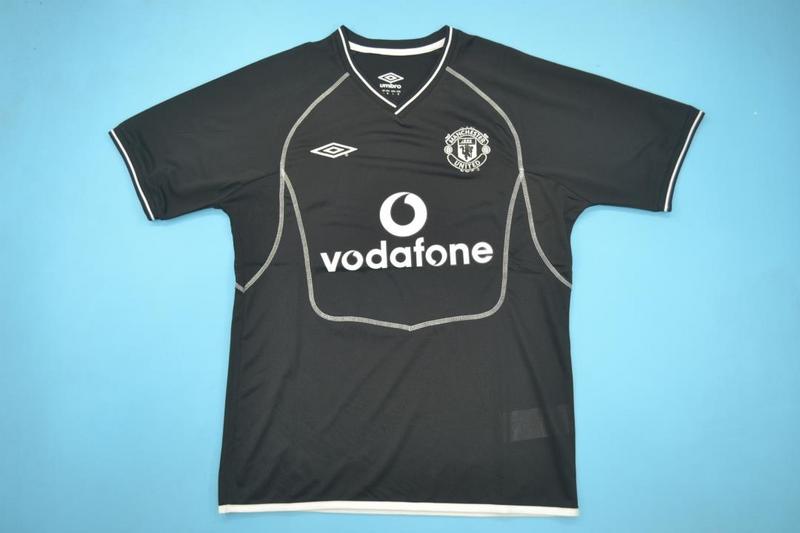 AAA Quality Manchester United 2000/02 GK Black Retro Soccer Jersey