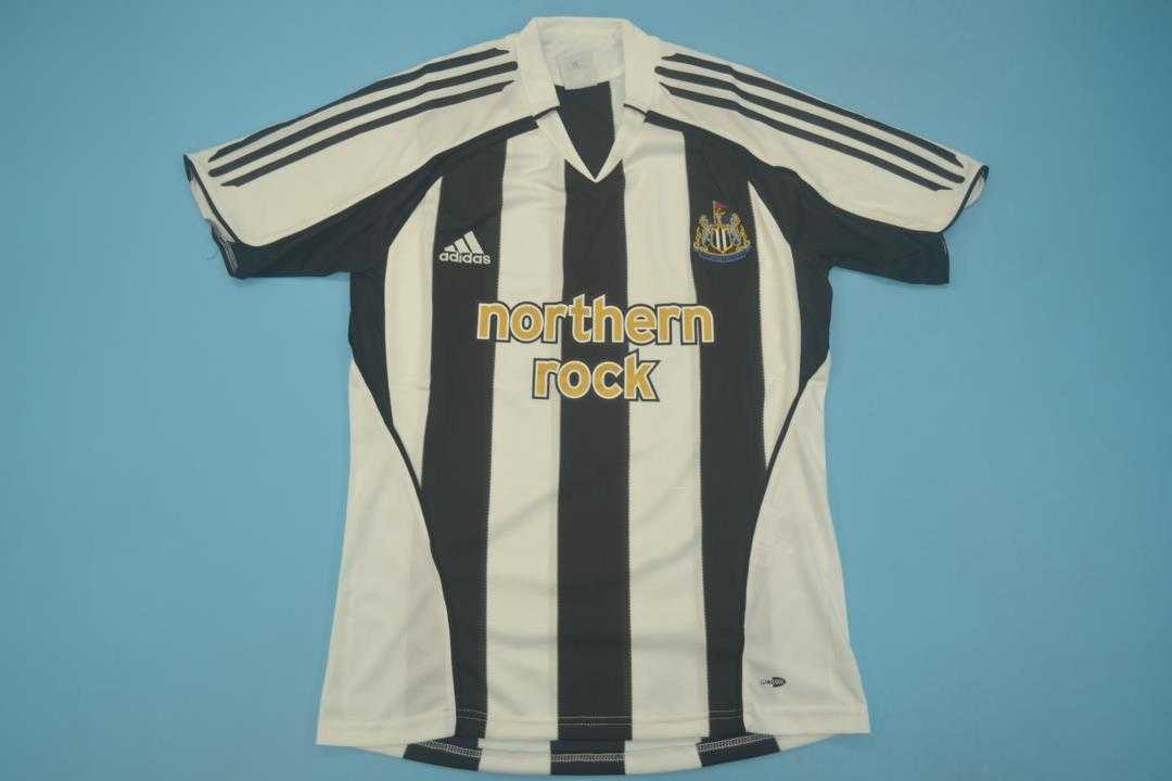AAA Quality Newcastle United 2005/06 Home Retro Soccer Jersey